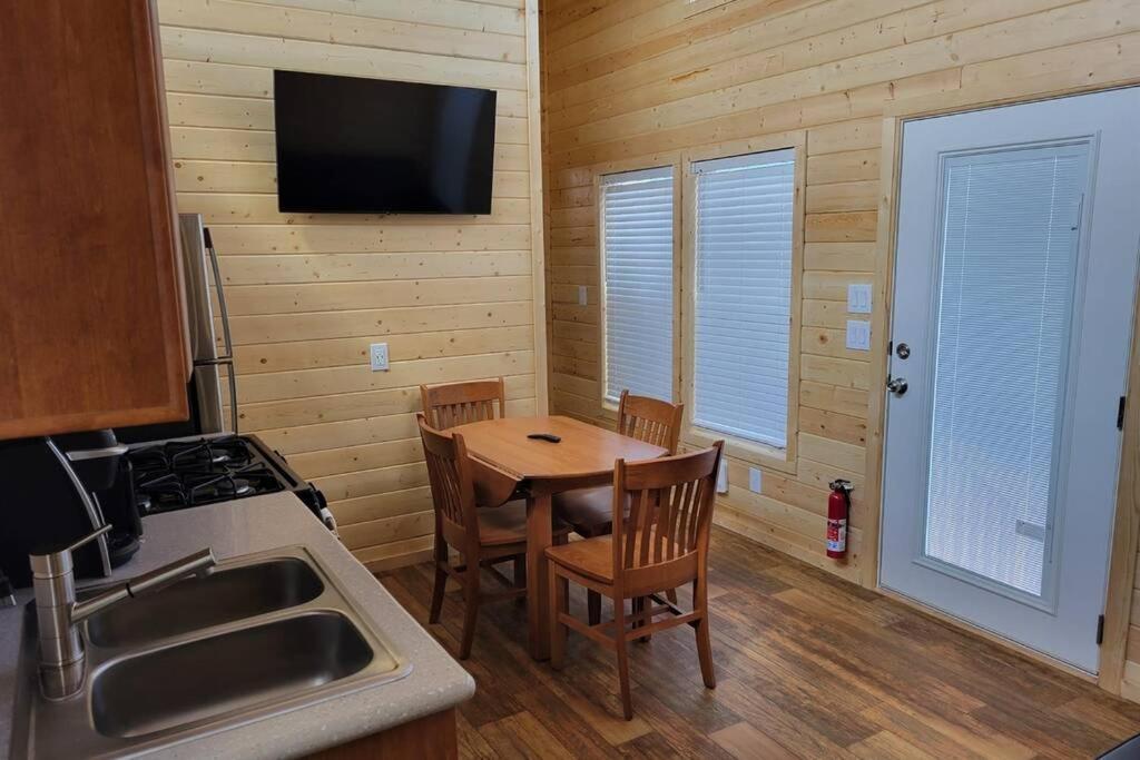 076 Tiny Home Nr Grand Canyon South Rim Sleeps 8 ヴァジェ エクステリア 写真